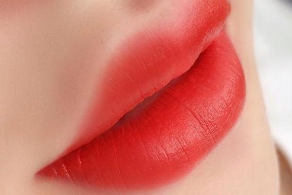 纹唇大概需要多少钱 纹唇后多久返出真正的颜色 纹唇大概需要多少钱 纹唇后多久返出真正的颜色