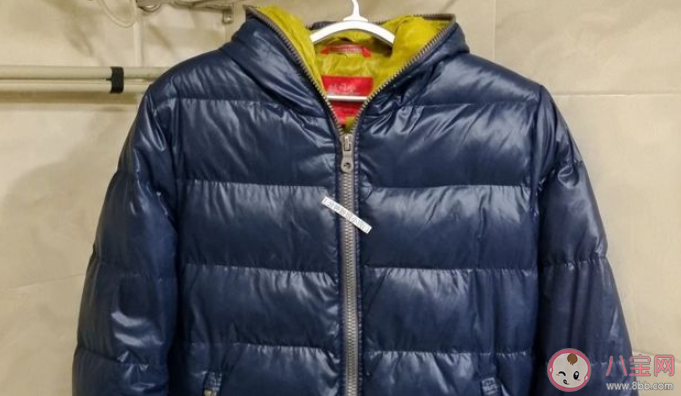 为什么羽绒服洗了之后变薄了 怎么洗羽绒服不伤羽绒 为什么羽绒服洗了之后变薄了 怎么洗羽绒服不伤羽绒