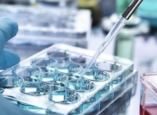 女生打完新冠疫苗胸疼正常吗?准备做试管婴儿可以打新冠疫苗吗?