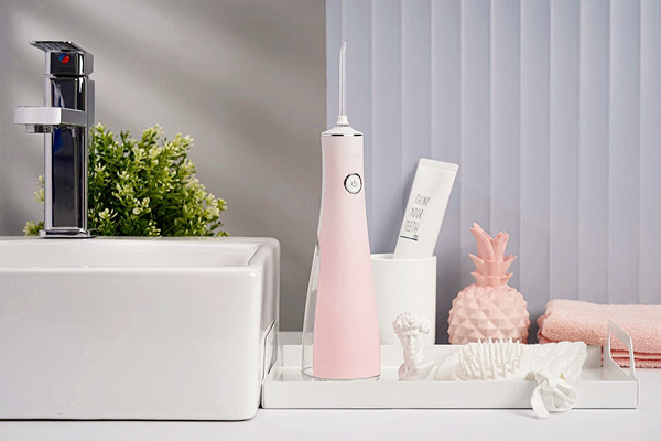 冲牙器可以代替刷牙吗 冲牙器用了会牙龈出血吗 冲牙器可以代替刷牙吗 冲牙器用了会牙龈出血吗