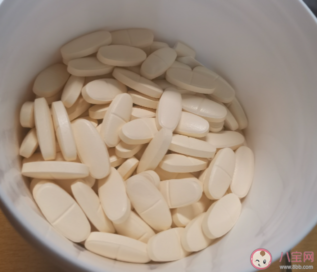 钙片晚上吃效果最好吗 该如何判断自己是否缺钙 钙片晚上吃效果最好吗 该如何判断自己是否缺钙