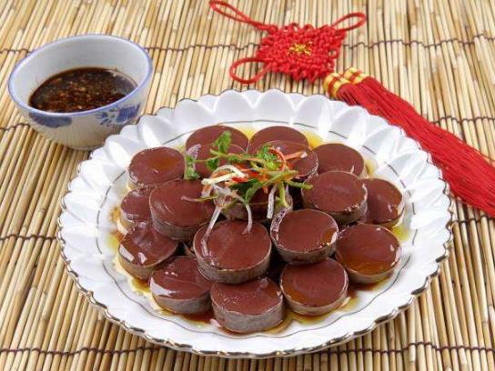 买回来凉的血肠怎么加热?血肠有点臭味是不是坏了