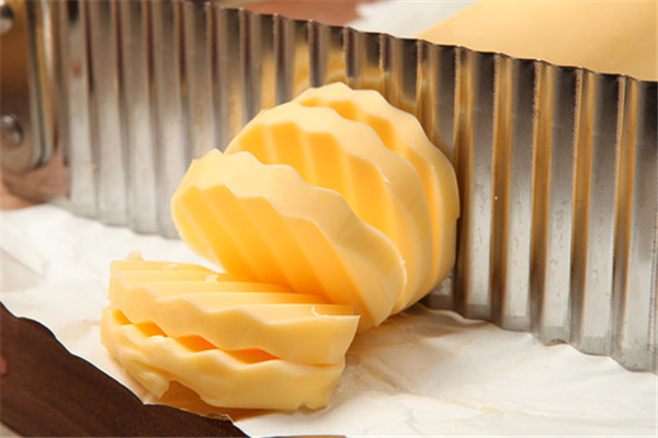 黄油可以直接吃吗 黄油直接吃好吃吗 黄油可以直接吃吗 黄油直接吃好吃吗