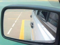 倒车前如何摆正车身 几招教你摆正车身5