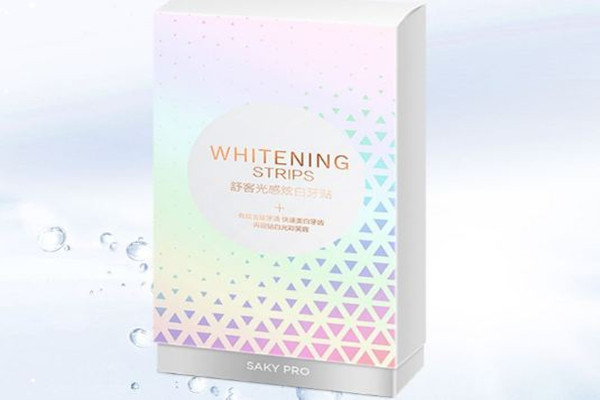 美白牙贴可以贴着睡觉吗 美白牙贴可以贴在烤瓷牙上吗