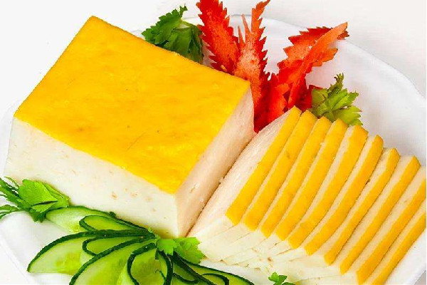 鱼糕是用什么鱼做的 鱼糕的制作方法和比例配方 鱼糕是用什么鱼做的 鱼糕的制作方法和比例配方