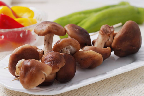 香菇哪些人不能吃 香菇怎样挑选 香菇哪些人不能吃 香菇怎样挑选