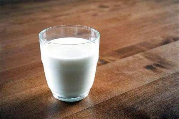 儿童喝牛奶可以长高吗 儿童喝牛奶的好处有哪些 儿童喝牛奶可以长高吗 儿童喝牛奶的好处有哪些
