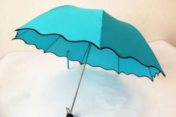 太阳伞要买浅色还是深色 太阳伞要怎么选 太阳伞要买浅色还是深色 太阳伞要怎么选