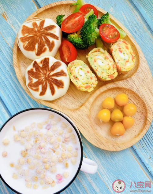 一岁宝宝早餐吃什么 一岁宝宝早餐食谱