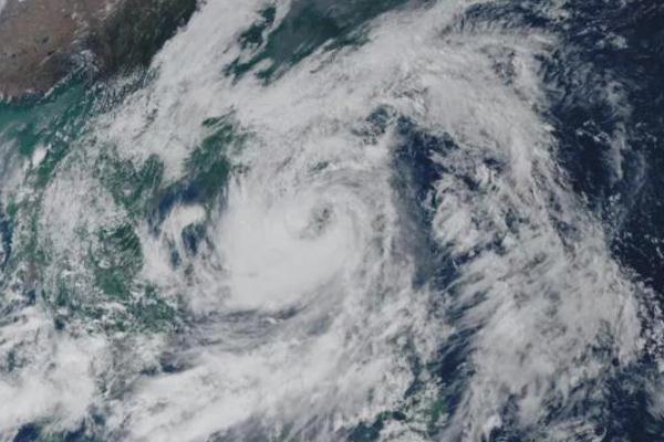 台风来临时的注意事项 台风来临前的预兆 台风来临时的注意事项 台风来临前的预兆