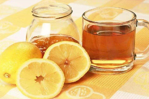 柠檬茶可以每天都喝吗 柠檬茶对胃有影响吗 柠檬茶可以每天都喝吗 柠檬茶对胃有影响吗