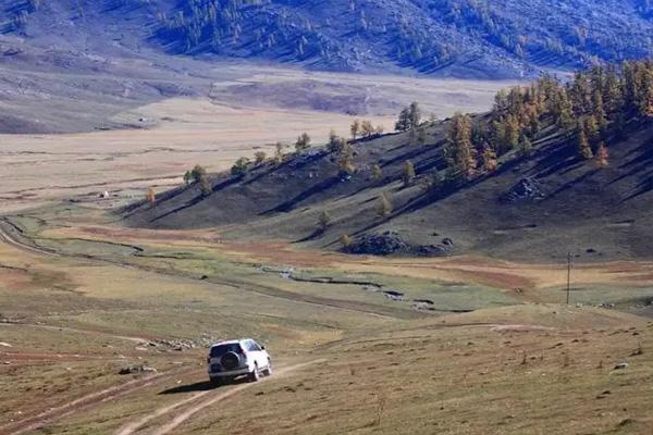 新疆租车自驾多少钱一天 租车自驾新疆费用明细 新疆租车自驾多少钱一天 租车自驾新疆费用明细