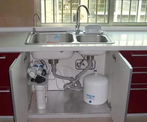 净水器怎样安装呢？小班分享净水器安装步骤