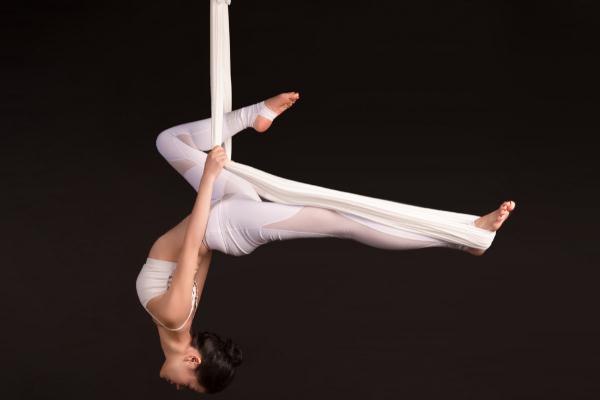 空中瑜伽属于有氧还是无氧 空中瑜伽能减肥吗 空中瑜伽属于有氧还是无氧 空中瑜伽能减肥吗