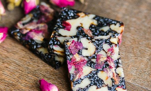 吃阿胶糕可不可以淡斑 阿胶二十多岁女孩能吃吗