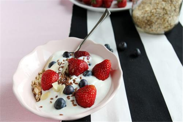 酸奶可以解酒不 酸奶能空腹饮用吗