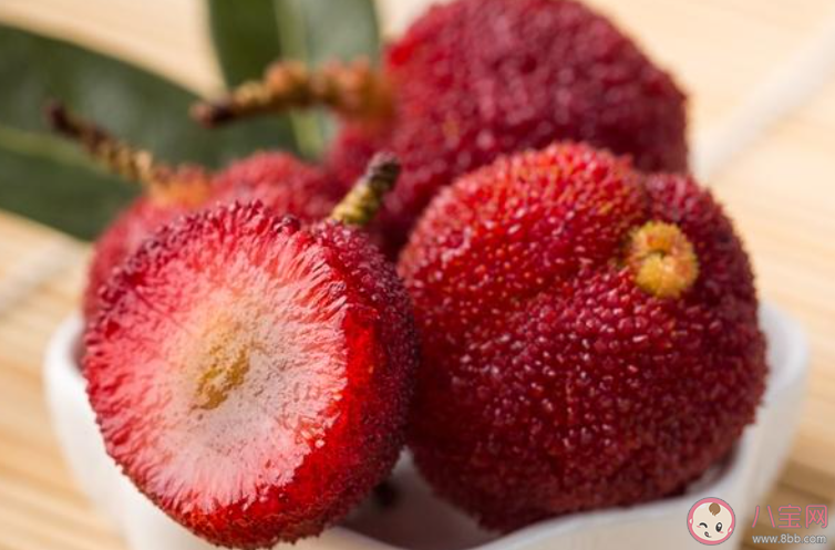 杨梅有虫到底能不能吃 怎么去除杨梅里的虫子 杨梅有虫到底能不能吃 怎么去除杨梅里的虫子