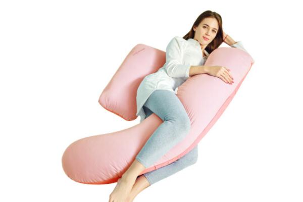 孕妇枕对腰疼有帮助吗 孕妇枕对胎儿有什么好处 孕妇枕对腰疼有帮助吗 孕妇枕对胎儿有什么好处
