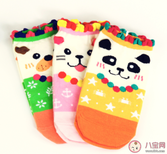 婴儿袜选择什么材质的好 怎么给宝宝选袜子