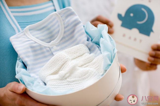 宝宝的衣服可以用酒精消毒吗 会有什么安全隐患 宝宝的衣服可以用酒精消毒吗 会有什么安全隐患