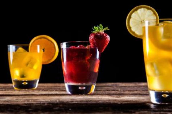 果酒要放酒曲吗 果酒要醒酒吗 果酒要放酒曲吗 果酒要醒酒吗