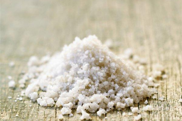粗盐是什么盐 粗盐的功效和作用 粗盐是什么盐 粗盐的功效和作用