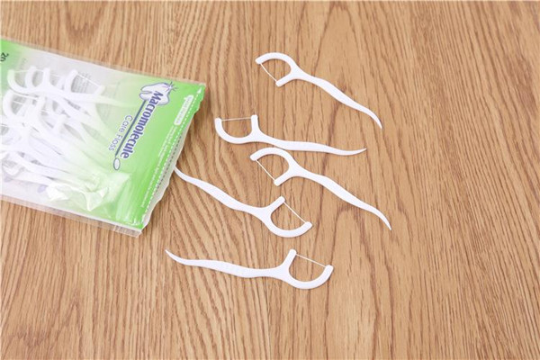 牙线会导致牙缝变大吗 牙线会导致牙齿松动吗 牙线会导致牙缝变大吗 牙线会导致牙齿松动吗