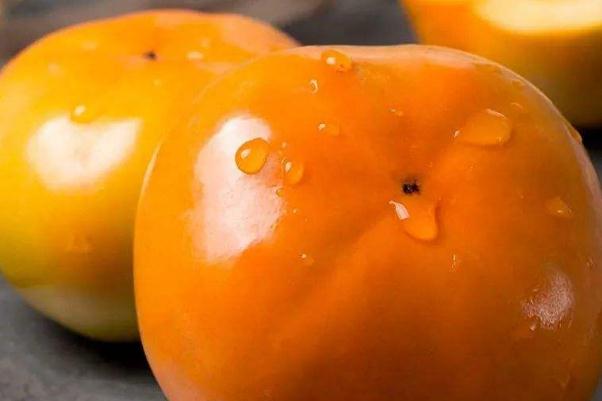 脆柿子要泡水吗 脆柿子要放冰箱保存吗