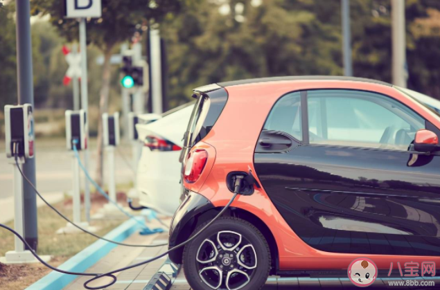 开电车真的比油车省钱吗 油价为什么突然涨这么高 开电车真的比油车省钱吗 油价为什么突然涨这么高