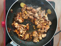 鸭腿和什么一起烧好吃 尝试泡椒烧鸭腿味道十分惊艳8