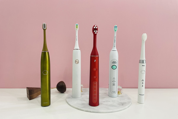 电动牙刷可以美白牙齿吗 电动牙刷可以刷烤瓷牙吗 电动牙刷可以美白牙齿吗 电动牙刷可以刷烤瓷牙吗