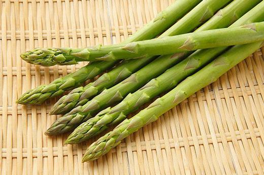 吃芦笋尿液有味道怎么办?芦笋吃多了有什么副作用吗
