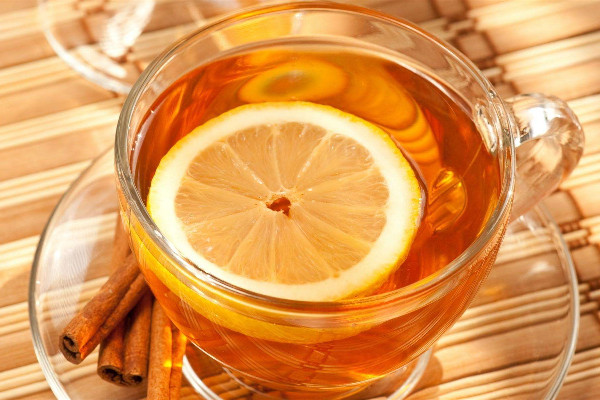 柠檬茶的功效和作用 柠檬茶可以解酒吗 柠檬茶的功效和作用 柠檬茶可以解酒吗
