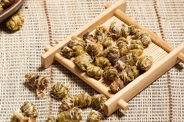 石斛能和茶叶一起泡么 石斛泡水后可以吃吗 石斛能和茶叶一起泡么 石斛泡水后可以吃吗