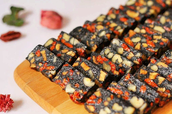 固本堂阿胶糕什么时候吃好 固本堂阿胶糕一天吃多少 固本堂阿胶糕什么时候吃好 固本堂阿胶糕一天吃多少