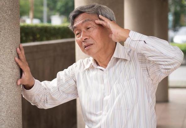 哪些因素会引起低血糖?血糖的正常值是多少?