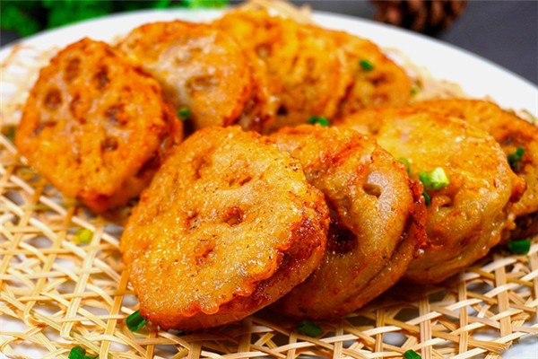 藕夹面糊怎么调 藕夹面糊放鸡蛋吗 藕夹面糊怎么调 藕夹面糊放鸡蛋吗