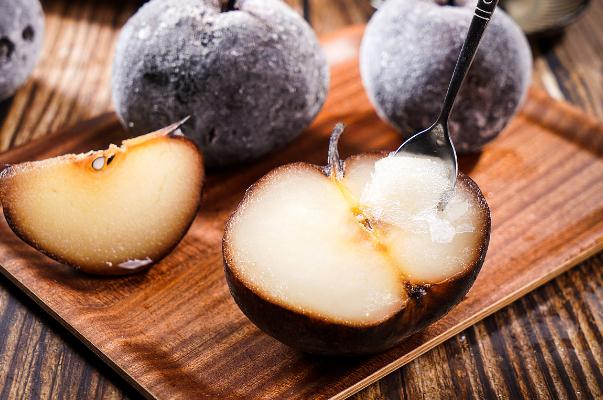 冻梨可以熬梨汤喝吗 买的冻梨化了还能吃吗 冻梨可以熬梨汤喝吗 买的冻梨化了还能吃吗