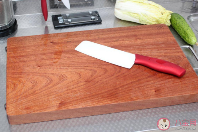 砧板用得越久越脏 砧板要多久换一次 砧板用得越久越脏 砧板要多久换一次