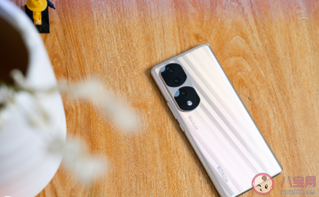 年轻人为什么换不动手机了 换手机不频繁的原因是什么 年轻人为什么换不动手机了 换手机不频繁的原因是什么