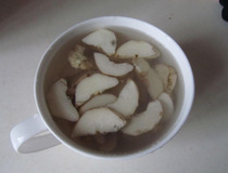 菱角炒肉做法图解 简单做出特色风味小炒菜6