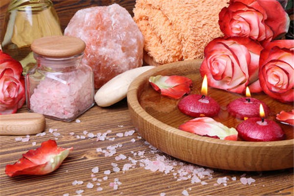 沐浴盐对身体有害吗 沐浴盐用多了会怎么样 沐浴盐对身体有害吗 沐浴盐用多了会怎么样