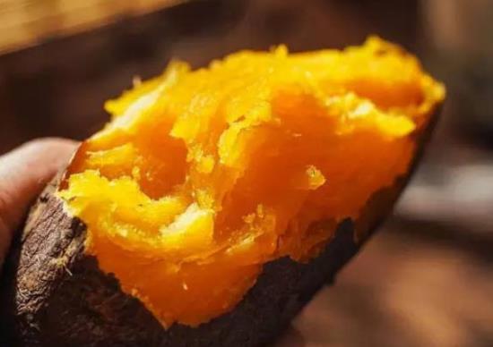 烤红薯没有锡纸可以用什么代替?微波炉烤红薯的方法