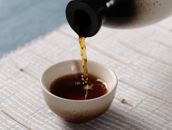 喝黄酒对男人有什么好处吗?白酒和黄酒哪个能去湿气?