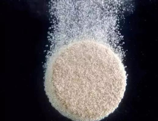 不锈钢保温杯可以泡维生素C泡腾片吗?维生素c泡腾片可以一直吃吗