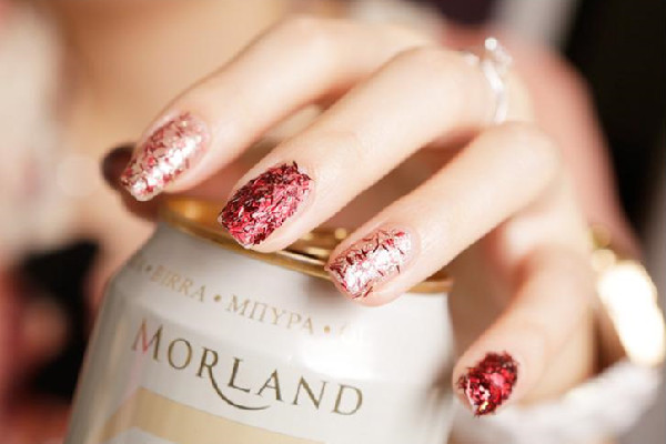 光疗甲可以用卸甲水卸吗 光疗甲怎么卸不伤指甲 光疗甲可以用卸甲水卸吗 光疗甲怎么卸不伤指甲