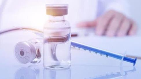 打完新冠疫苗第三天发烧了怎么办?打新冠疫苗可以服用降压药吗?