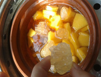 糖水怎么做 家常木瓜桃胶皂角米糖水简单做法6