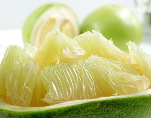 柚子一次吃多少合适?一天一个柚子能减肥吗